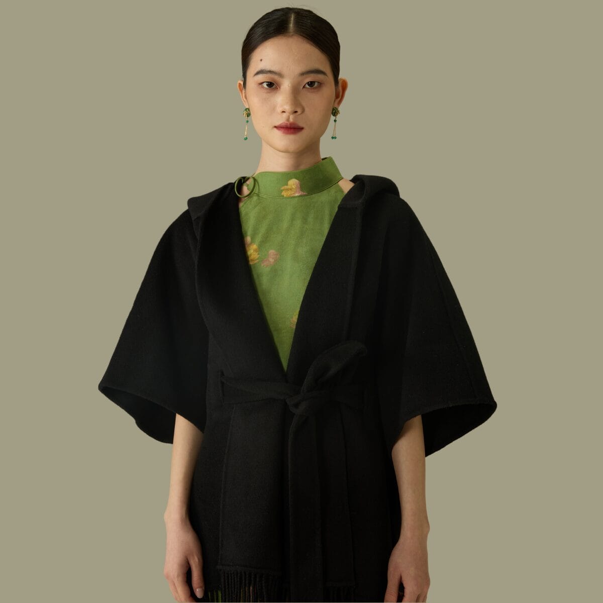 Aqueen Highland drape1 1200 px