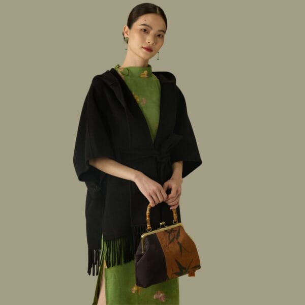 Aqueen Highland drape3 1200 px