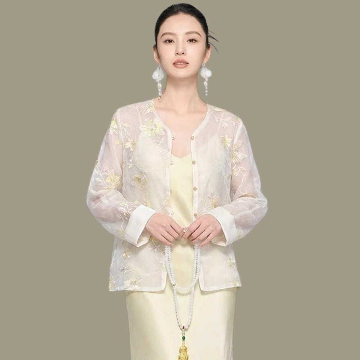 Aqueen Plum Blossoms Sheer1 1200 px
