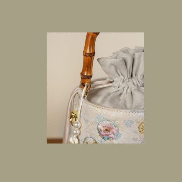 Aqueen chungi3 bags (1200 x 1200 px)