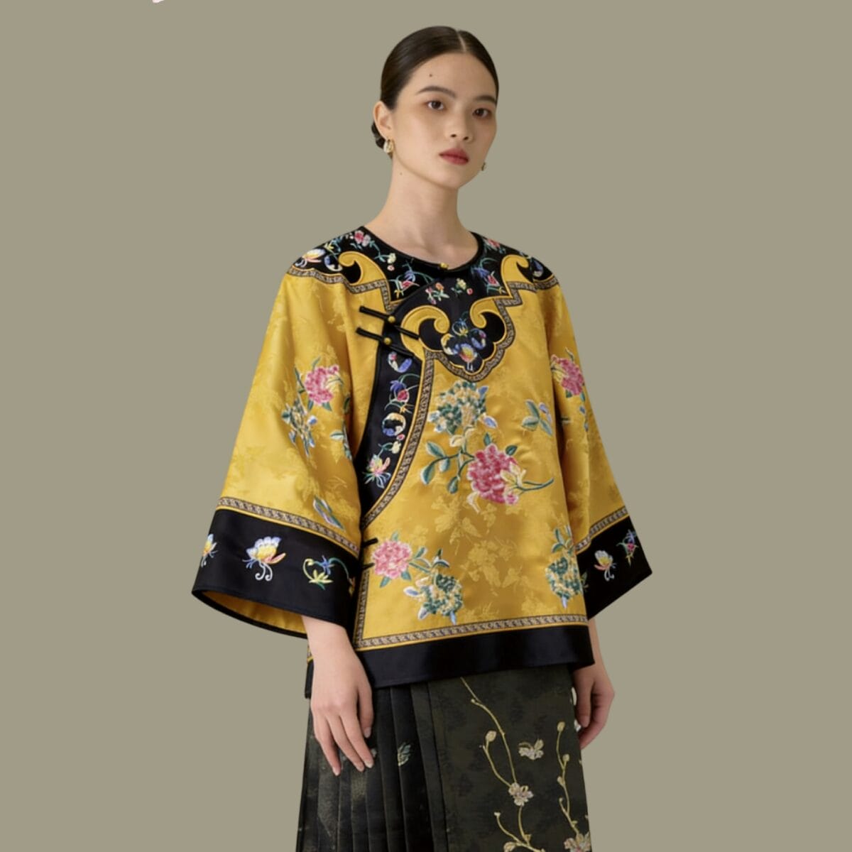 Aqueen gold lotus top