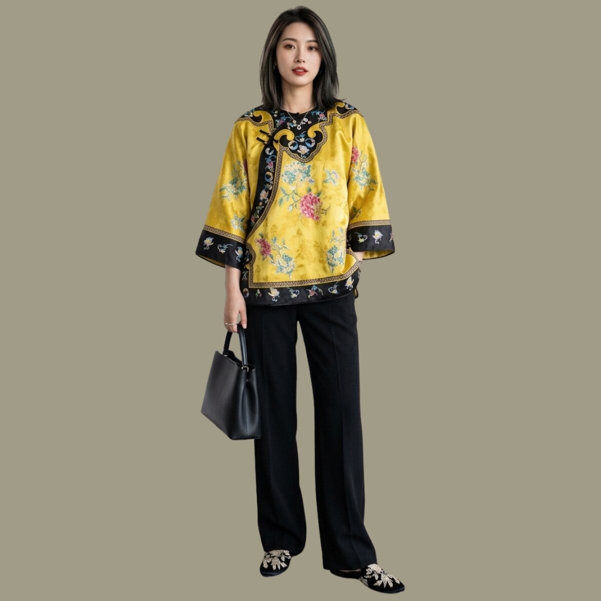 Aqueen gold lotus1