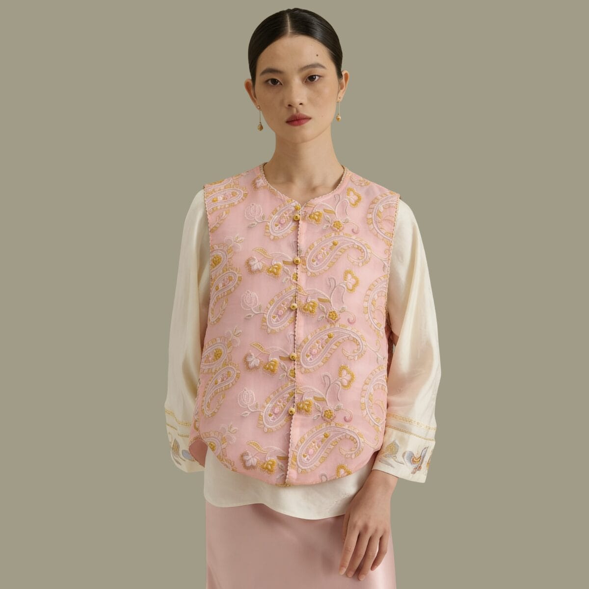 Aqueen paisleypink vest3 1200 px