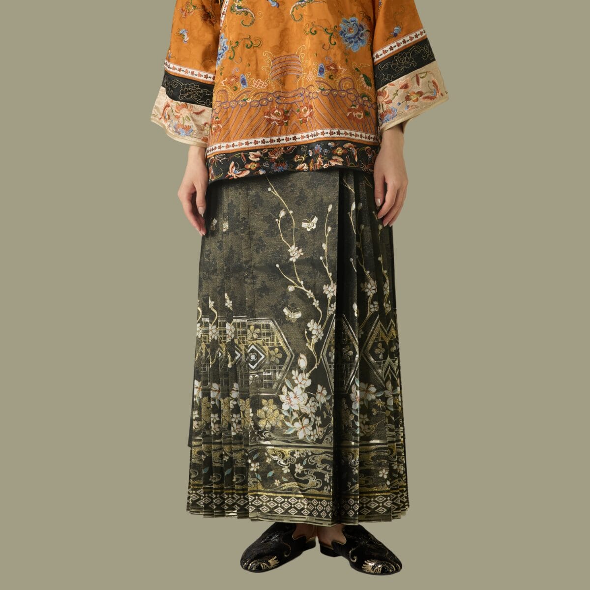 Aqueen Midnight bloom mamian1