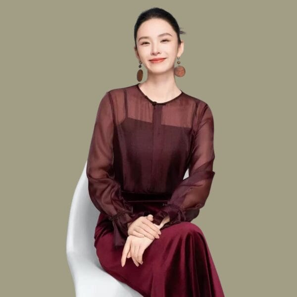 Noralis velvet dream blouse